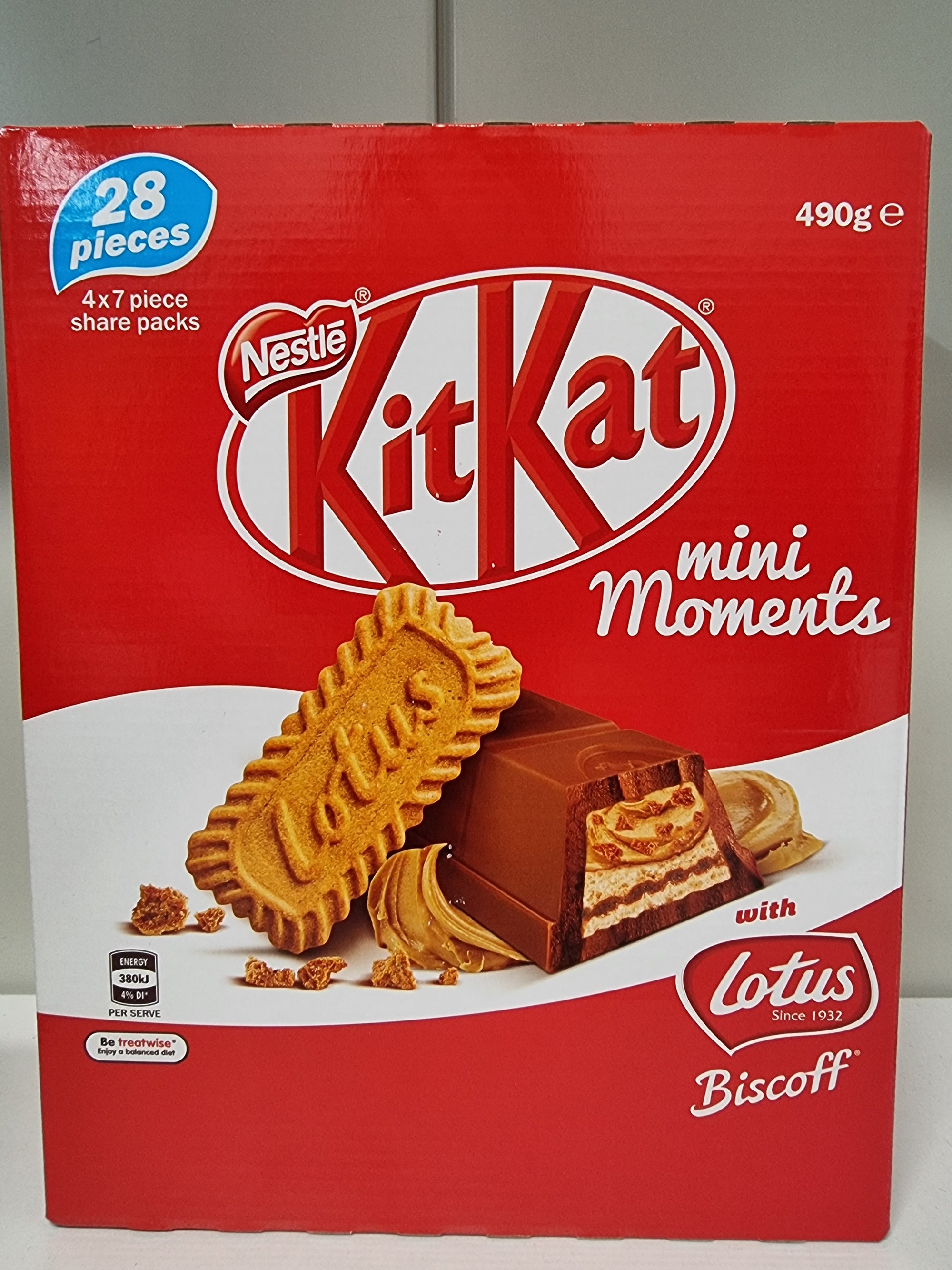 Kit Kat Mini Moments With Lotus Biscoff 490g